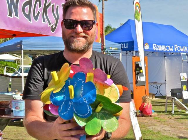 557274_10151543585178443_879781967_n